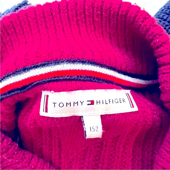 Tommy Hilfiger xl- girl size or xs women size- chevron color block sweater - Picture 2 of 2